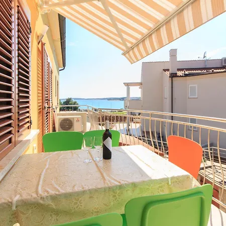 Veronika アパート メドゥリン